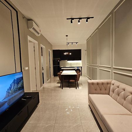 1 Min To Pavilion Bukit Bintang Luna Suites Куала-Лумпур Экстерьер фото